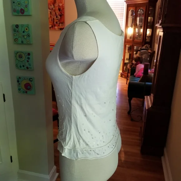 Anthro "Moth" Tank - Picture 5 of 6